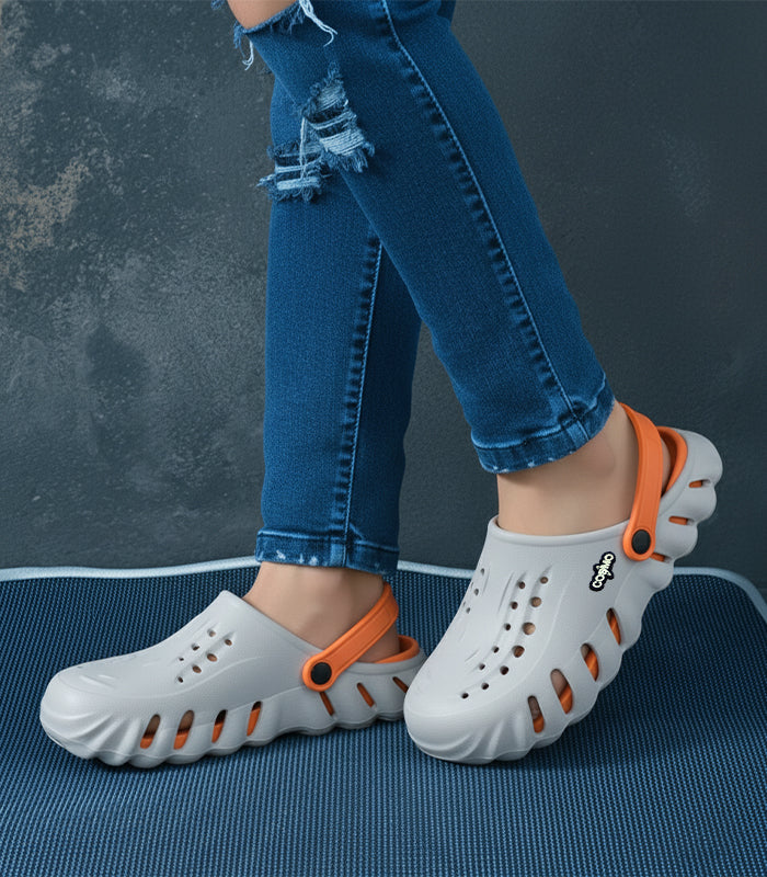 Dual series two-tone ventilated clogs